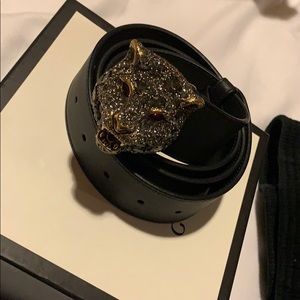 Gucci Leather belt with crystal feline head